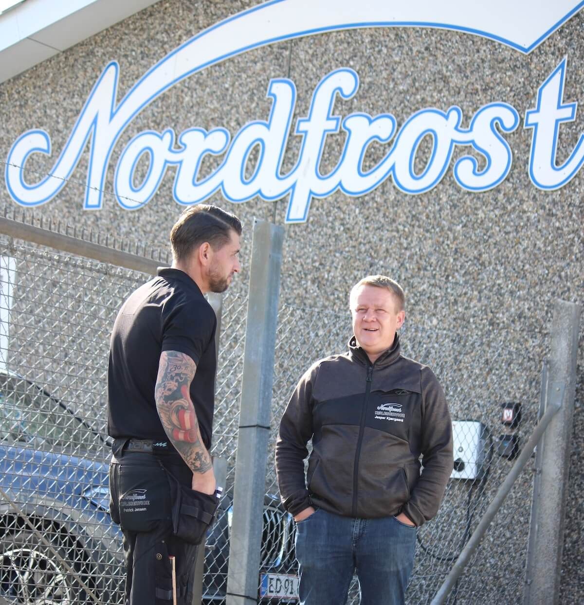 Nordfrost facade med logo og direktør og installatør