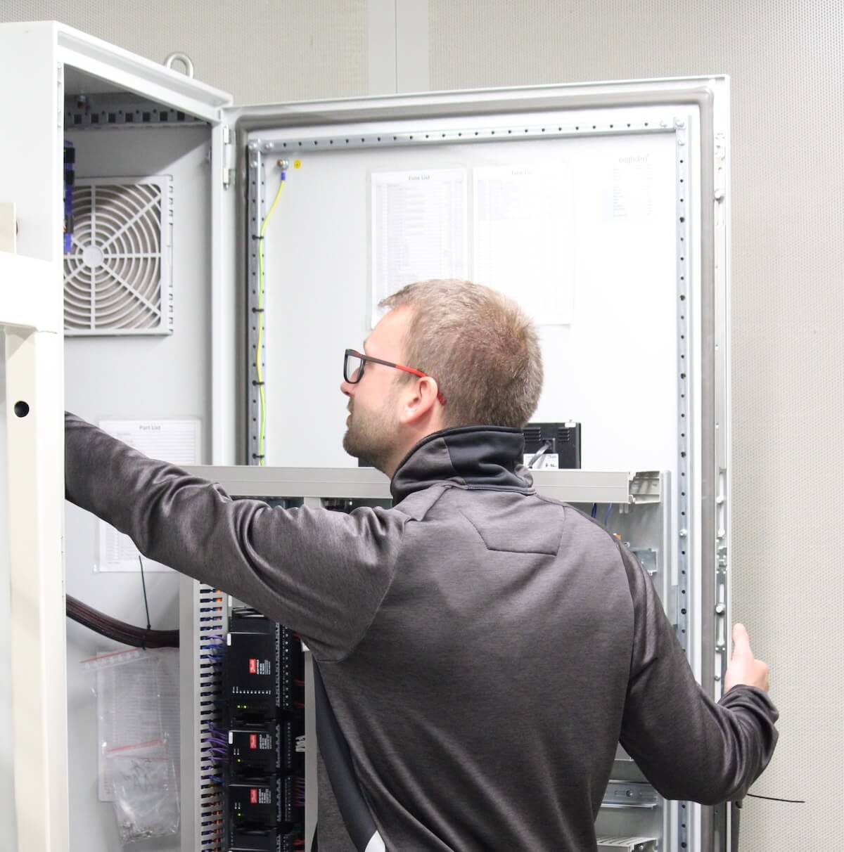 Servicering og eftersyn